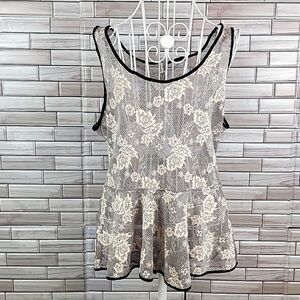 Unbranded sleeveless top Size M